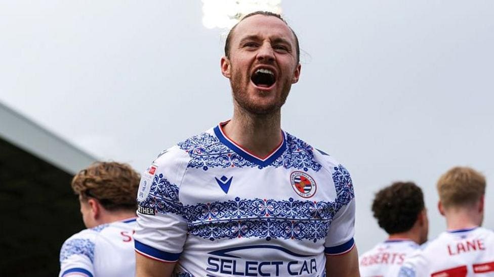 Doncaster Rovers Sign Will Keane on Short-Term Deal Until January — Doncaster news photo (BBC Sheffield & South Yorkshire)