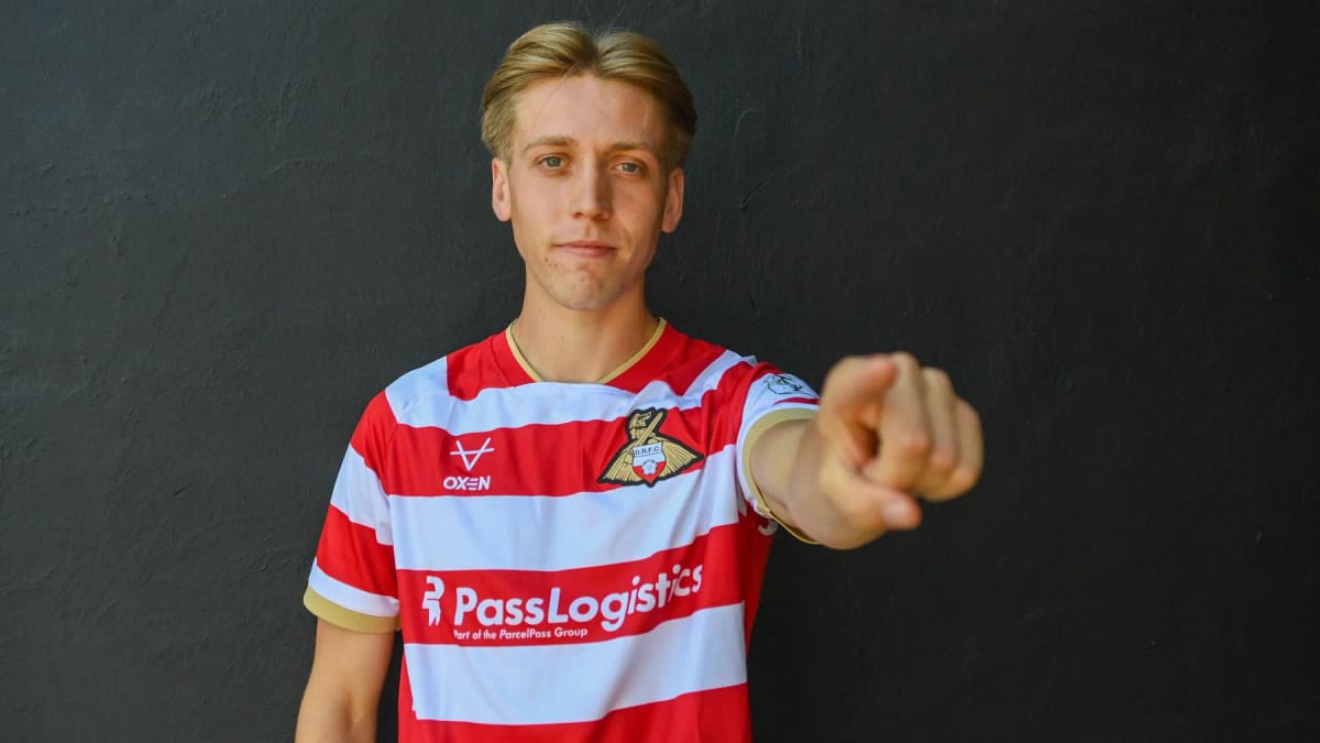 Doncaster Rovers Sign Winger Jordan Thomas — Doncaster news photo (Doncaster Rovers FC)